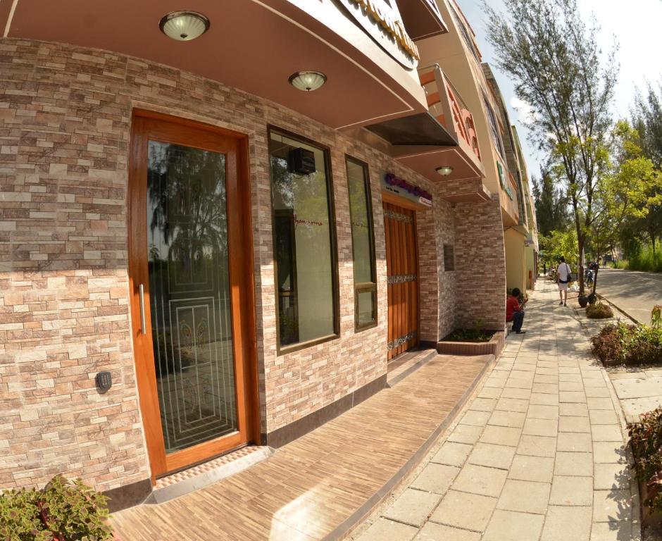 Newtown Inn Hulhumale Exterior photo